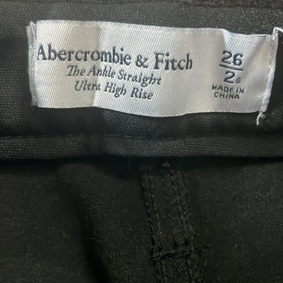Abercrombie • ankle straight ultra high rise vegan faux leather pants sz 26 / 2S - Picture 7 of 7